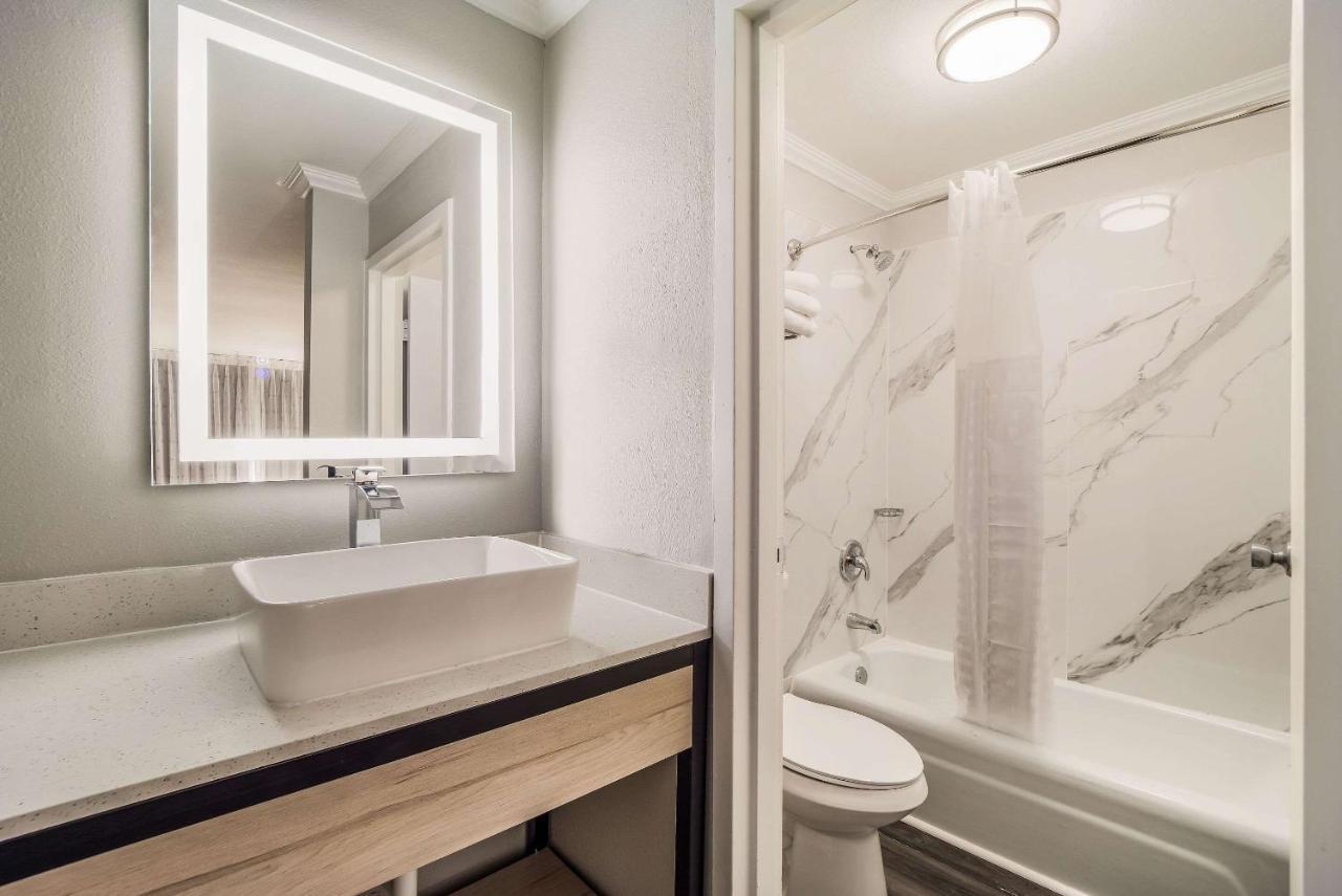Mainstay Suites Florence Kültér fotó